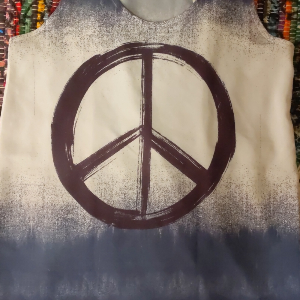 Peace sign hi-low long tank